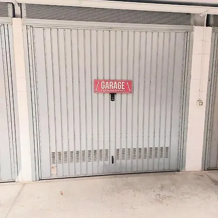 アパート Attico In Fiera ボローニャ